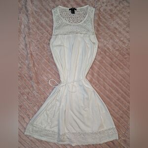 🤍 H&M White 100% Cotton Dress/Coverup w/ Lace Trim